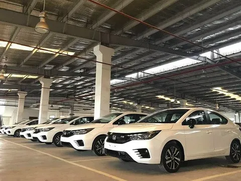 ‘Bão’ giảm giá chưa từng có 'quét ngang' thị trường, doanh số ô tô tại Việt Nam vẫn siêu ảm đạm