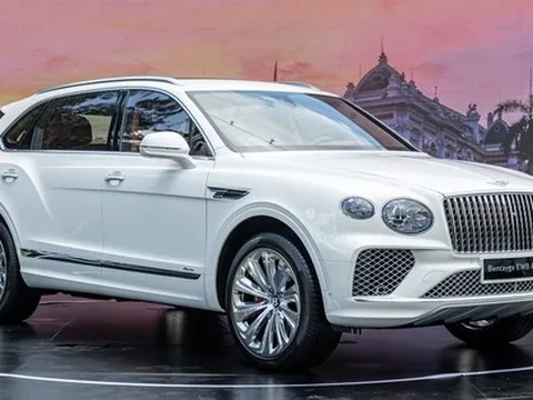 Ảnh thực tế Bentley Bentayga bản đặc biệt giá gần 21 tỷ tại Việt Nam: Như chuyên cơ với ghế hàng không