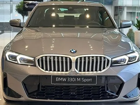 BMW lắp ráp giảm giá mạnh: 3-Series chưa đến 1,3 tỷ, X5 giảm gần 600 triệu