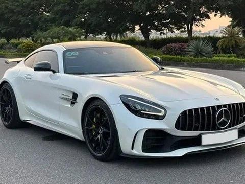 Bán Mercedes-AMG GT R hàng hiếm mới đi 1.400km, người bán chia sẻ: ‘Tiết kiệm gần 3 tỷ’