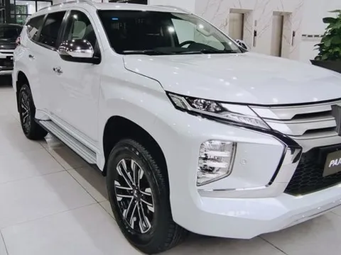 Đại lý Mitsubishi khuyến mãi lớn ‘3 Không’: Không phí trước bạ, mua Pajero Sport lời đến 200 triệu