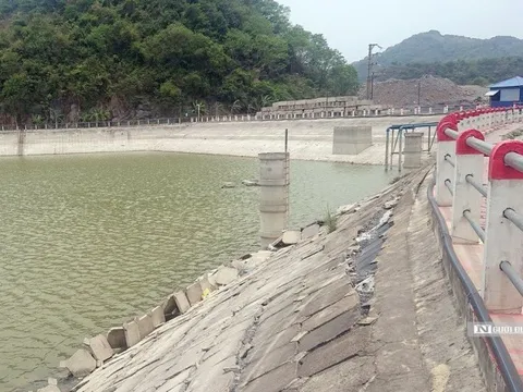 Hải Phòng: Hồ chứa nước ngọt hơn trăm tỷ mới đưa vào sử dụng đã sạt lở