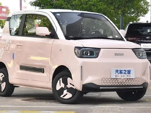 Thay vì bỏ 100 triệu mua Honda SH, bạn có thể lựa chọn mẫu ô tô "hạt tiêu" này vừa sang xịn lại vừa có điều hoà mát rượi