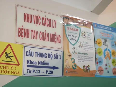 Bệnh nhi 17 tháng tuổi bị tay chân miệng chuyển độ nặng, phải thở máy