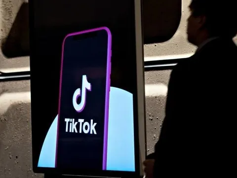 TikTok Shop – thế lực 1 năm tuổi đáng sợ của làng TMĐT: Người dùng bị cuốn vào những video, buổi livestream vô tận, lũ lượt rời bỏ Shopee, Amazon