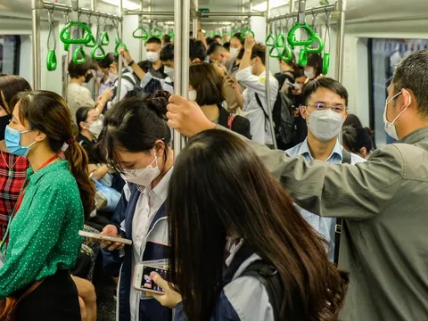 Bộ trưởng Nguyễn Văn Thắng bất ngờ về lượng khách đi tàu Cát Linh - Hà Đông