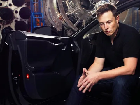Nhận thức được Tesla đã qua thời đỉnh cao, Elon Musk đang đánh cược vận mệnh đế chế của mình vào công nghệ mới