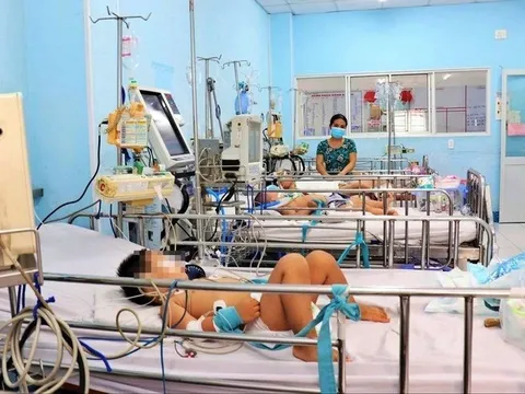 Gia tăng bệnh tay chân miệng, ngành y tế Tp.HCM đảm bảo thuốc điều trị