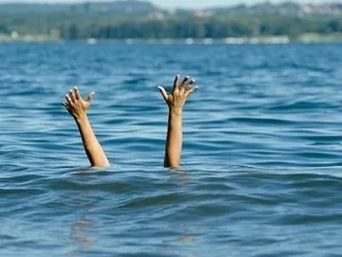 Đồng Nai: Ra vườn chơi, hai trẻ nhỏ đuối nước thương tâm