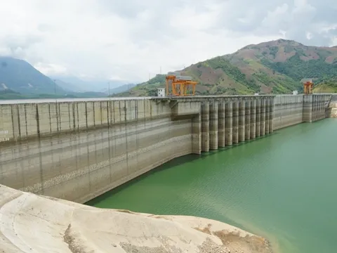 Nước về hồ chứa tăng nhẹ, vẫn còn 8 thuỷ điện dừng phát điện