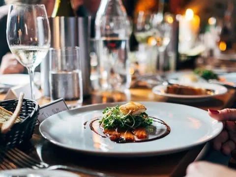 Nhà hàng gắn sao Michelin: Giữ sao khó hơn 'kiếm sao'