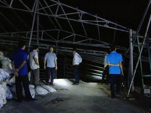 Công ty thủy sản ở Bạc Liêu thiệt hại hơn 2 tỉ đồng vì sạt lở