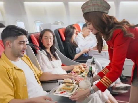 Yoga thư thái, bay thoải mái, Vietjet thôi!