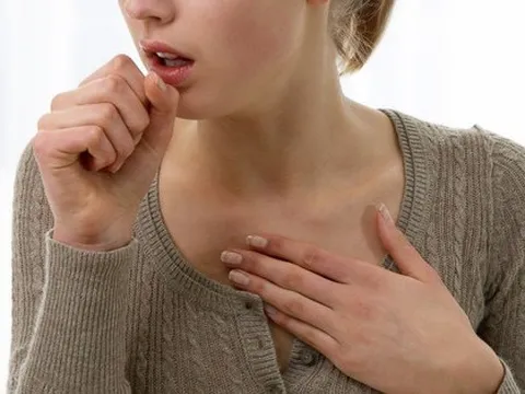 Nữ giáo viên ho khan, tức ngực, đi khám phát hiện bệnh cực hiếm