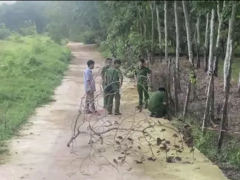 Phát hiện thi thể bé sơ sinh mất 1 chân ở Bình Phước: làm việc với người mẹ