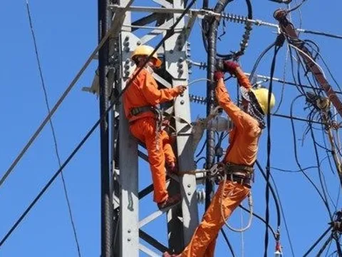 Nắng nóng, cắt điện triền miên - người dân Hà Nội tá hỏa khi hóa đơn tiền điện tăng chóng mặt, có người gấp 3-4 lần so với tháng trước