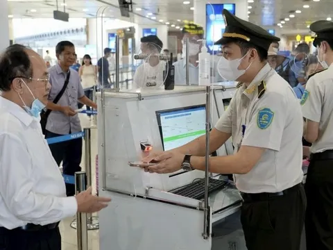 Du lịch hè: Giá vé máy bay neo cao, doanh nghiệp lữ hành tìm cách vượt khó