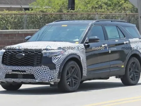 Ford Explorer 2024 lộ ảnh chạy thử