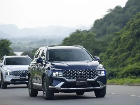 Câu chuyện người tiêu dùng thông minh: Hyundai Santa Fe từ đội giá 100 triệu đồng đến giảm giá gần 300 triệu