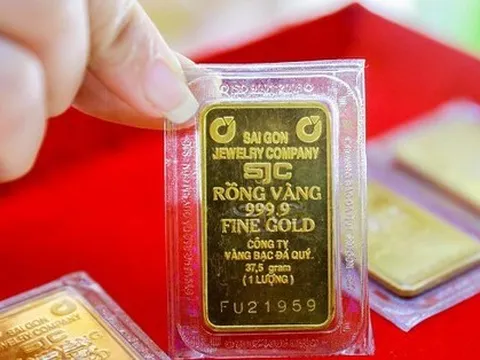Có nên mua vàng để chờ 'hốt bạc'?