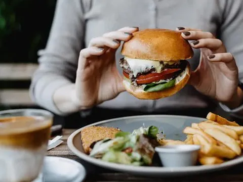 Nghiên cứu khoa học: Chế độ ăn "1 ít - 2 nhiều" làm tăng nguy cơ mắc đái tháo đường