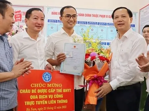 Bắt đầu cấp giấy khai sinh và thẻ BHYT cùng lúc cho trẻ dưới 6 tuổi