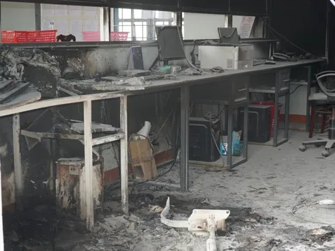 Thêm nhiều đối tượng tấn công trụ sở xã ở Đắk Lắk ra đầu thú