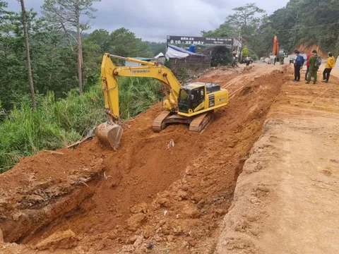Thêm 1 công nhân tử vong trong vụ lở đất khi thi công mở rộng đèo Prenn
