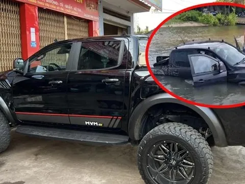 Bán Ranger Raptor giá 1,2 tỷ, khẳng định xe tốt nhưng bị cư dân mạng chỉ ra ảnh ngập nước từ năm ngoái