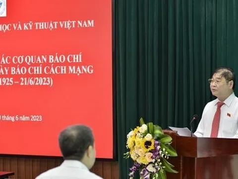 Để báo chí thực sự là vũ khí sắc bén "phò chính trừ tà"