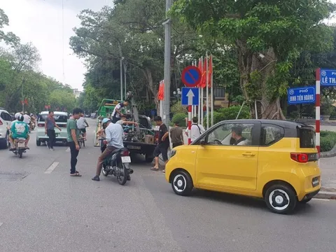 Xe điện Wuling Hongguang Mini EV tiếp tục lộ diện trên đường phố Hà Nội