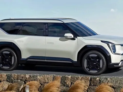 Xe điện đắt nhất của Kia chốt giá quy đổi từ 1,4 tỷ đồng, về Việt Nam ngang tầm VinFast VF 9