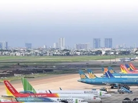Bộ Giao thông Vận tải lý giải nguyên nhân chưa bỏ giá trần vé máy bay
