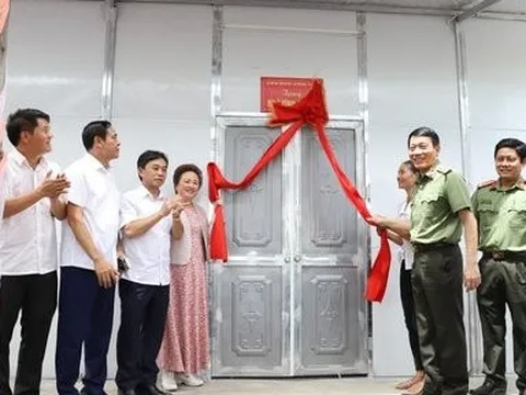 Bộ Công an trao tặng 1.000 ngôi nhà cho các hộ khó khăn ở Hà Tĩnh