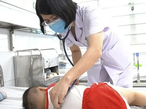 Gia tăng trẻ biến chứng viêm não do tay chân miệng: Dấu hiệu phát hiện biến chứng sớm