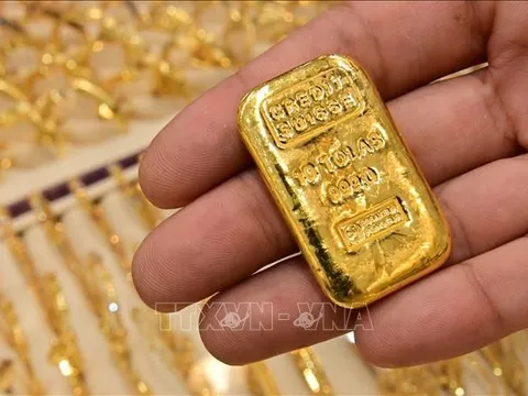 Giá vàng thế giới ghi nhận tuần giảm mạnh nhất trong hơn 4 tháng