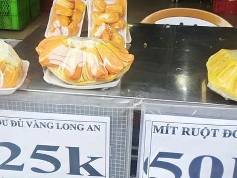 Mít ruột đỏ đã hết "độc lạ"