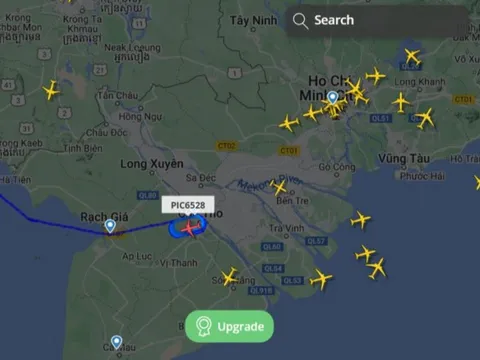 Không thể hạ cánh tại Tân Sơn Nhất, 7 chuyến bay phải chuyển hướng