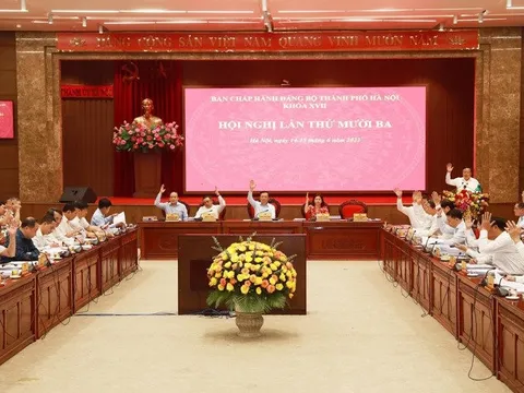 Thành uỷ viên phải gần dân, không để vợ hoặc chồng, con lợi dụng làm trái quy định