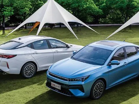 Mẫu sedan có thiết kế ‘sang, xịn’ giá 213 triệu đồng, quá rẻ so với Honda City, Hyundai Accent