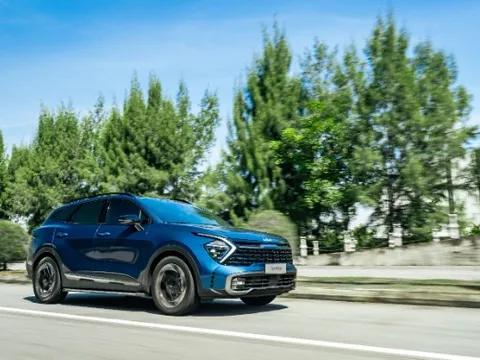 Giảm 50% phí trước bạ, khách hàng hưởng "ưu đãi kép" khi mua xe