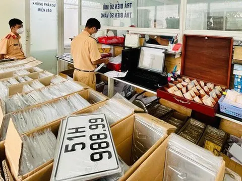 Muốn đấu giá biển xe ô tô số đẹp cần làm những gì? Nộp tiền ở đâu?
