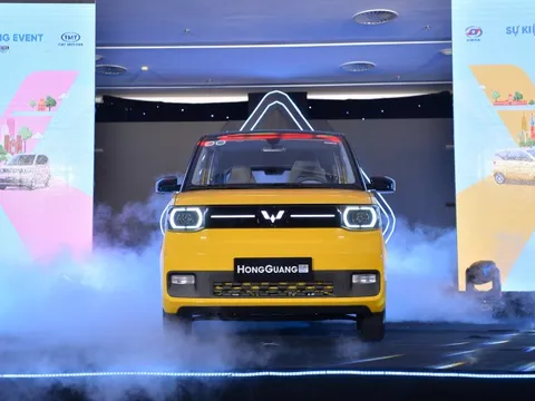 Hot: Wuling HongGuang Mini EV chính thức ra mắt khách Việt, giá từ 239 triệu đồng - Phí sạc điện rẻ hơn đổ xăng xe máy