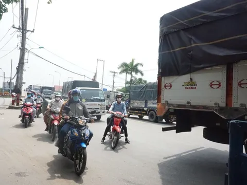 Đề xuất điều chỉnh giao thông 1 nút giao nguy hiểm ở Hóc Môn