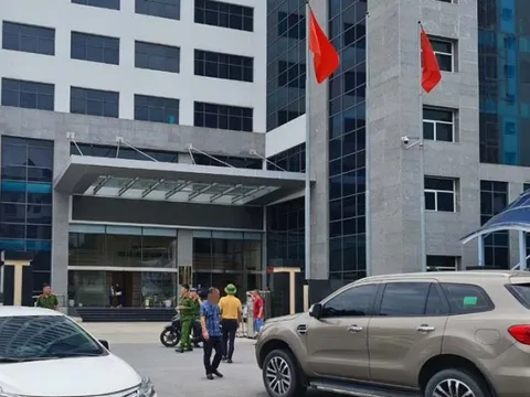 Tổng giám đốc Công ty CP Đăng kiểm xe Cơ giới đường bộ Quảng Ninh tử vong, nghi nhảy lầu tự tử