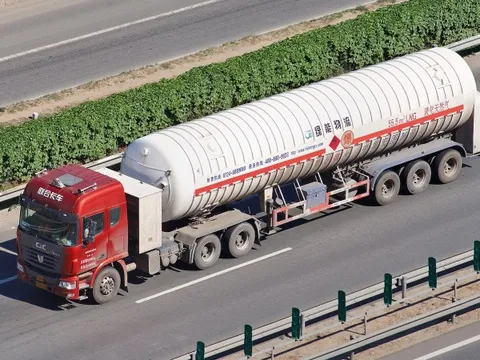 Khủng hoảng năng lượng đã qua, vì sao Trung Quốc vẫn 'điên cuồng' mua LNG?
