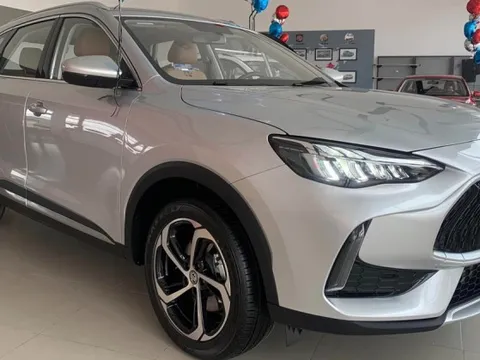 Đại lý tiết lộ MG HS 2023 xong đăng kiểm tại Việt Nam, sẽ ra mắt trong tháng sau với giá dự kiến hơn 700 triệu