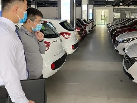 Các hãng xe đồng loạt “tăng tốc” đón đầu thị trường