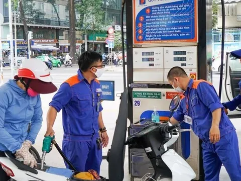 Giá xăng dầu trong nước đồng loạt quay đầu giảm