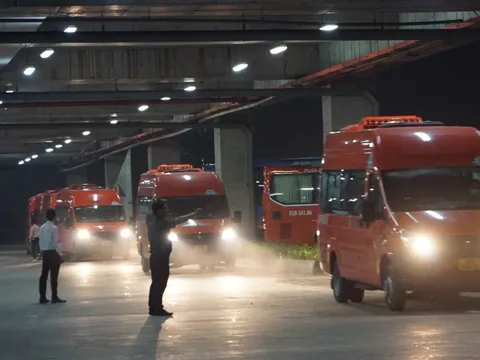 Xe trung chuyển khách ở bến xe Miền Đông mới hoạt động thêm 6 tháng